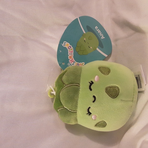 Squishmallows Other - 3 1/2" Squishmallows - Anara the Artichoke clip, NWT